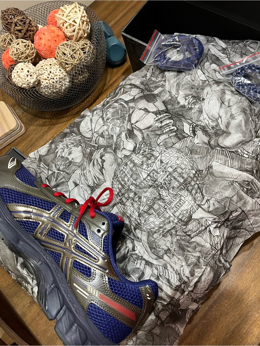 Asics x Kith x Marvel Comics Kayano 12.1 Captain America SZ 12 - Picture 11 of 13
